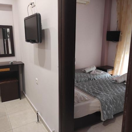 Hotel Louiza Paralía Eksteriør billede